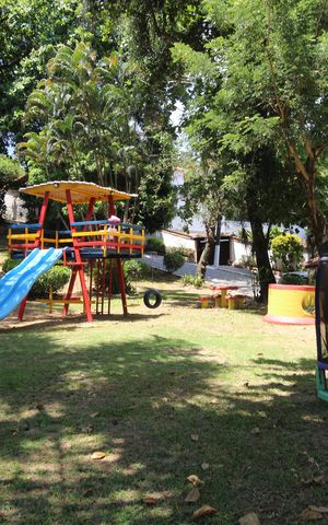 Casa de condomínio à venda com 307m², 3 quartos e 2 vagasÁrea comum - Playground