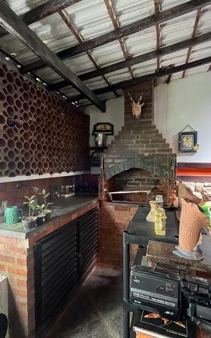 Casa de condomínio à venda com 307m², 3 quartos e 2 vagas Casa de condomínio à venda com 307m², 3 quartos e 2 vagasChurrasqueira