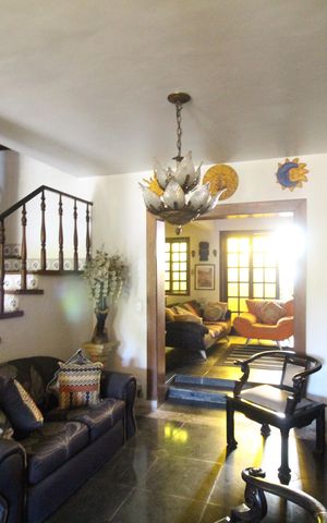 Casa de condomínio à venda com 307m², 3 quartos e 2 vagasSala