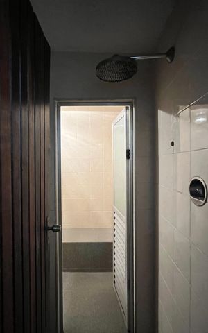 Casa de condomínio à venda com 307m², 3 quartos e 2 vagas Casa de condomínio à venda com 307m², 3 quartos e 2 vagasSauna