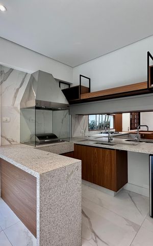Casa à venda com 490m², 4 quartos e 7 vagas Casa à venda com 490m², 4 quartos e 7 vagasTerraço Gourmet