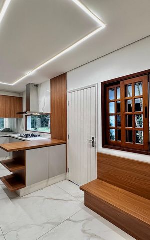 Casa à venda com 490m², 4 quartos e 7 vagas Casa à venda com 490m², 4 quartos e 7 vagasCozinha