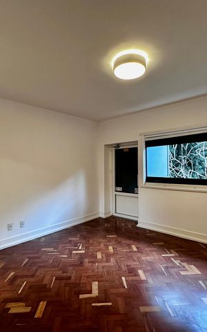 Casa à venda com 490m², 4 quartos e 7 vagas Casa à venda com 490m², 4 quartos e 7 vagasSuíte 1