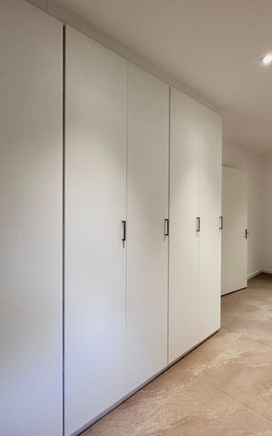 Casa à venda com 490m², 4 quartos e 7 vagas Casa à venda com 490m², 4 quartos e 7 vagasCloset Suíte 1