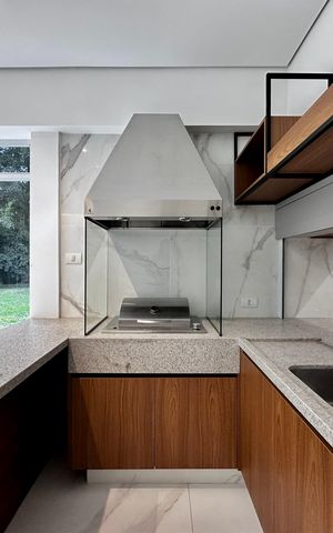 Casa à venda com 490m², 4 quartos e 7 vagas Casa à venda com 490m², 4 quartos e 7 vagasTerraço Gourmet