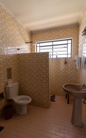 Casa à venda com 160m², 3 quartos e 3 vagas Casa à venda com 160m², 3 quartos e 3 vagasBanheiro