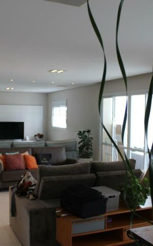 Apartamento à venda com 200m², 3 quartos e 3 vagas