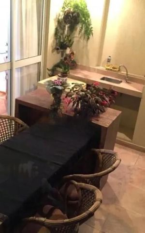 Apartamento à venda com 130m², 3 quartos e 4 vagas