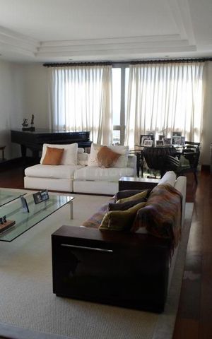 Apartamento à venda com 425m², 4 quartos e 4 vagas