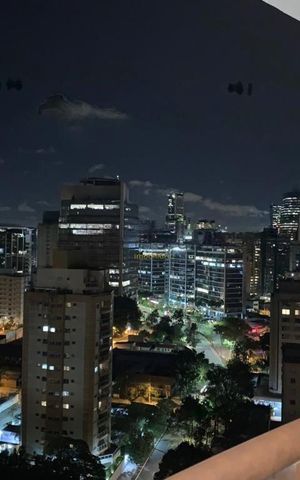 Apartamento à venda com 49m², 1 quarto e 2 vagas