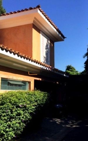 Casa à venda com 409m², 3 quartos e 2 vagas