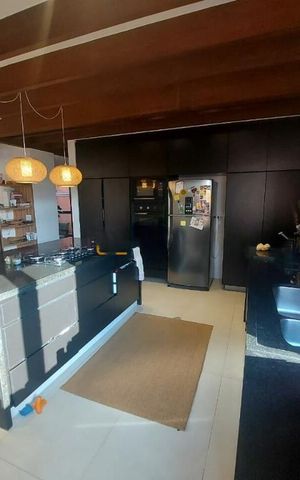 Casa à venda com 292m², 3 quartos e 4 vagas