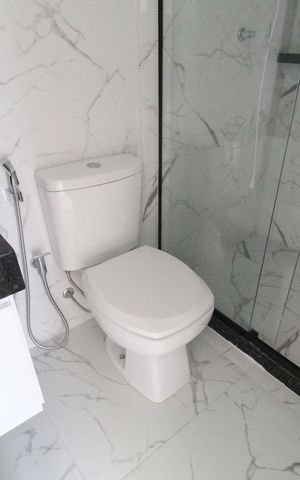Apartamento para alugar com 75m², 2 quartos e sem vagaBanheiro da suíte