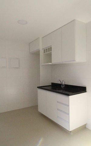 Apartamento para alugar com 75m², 2 quartos e 1 vagaCozinha