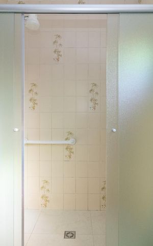 Casa à venda com 141m², 3 quartos e 4 vagasBanheiro