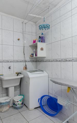 Casa à venda com 141m², 3 quartos e 4 vagasÁrea de Serviço