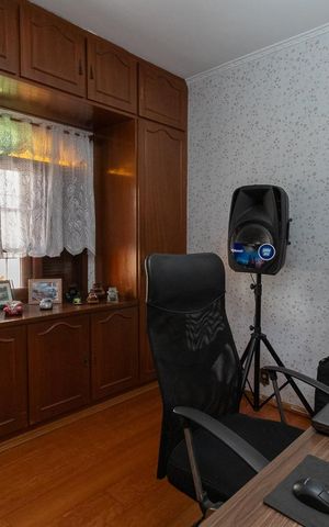 Casa à venda com 141m², 3 quartos e 4 vagasQuarto 2