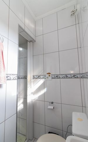 Casa à venda com 141m², 3 quartos e 4 vagasBanheiro da Área de Serviço