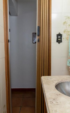 Casa à venda com 141m², 3 quartos e 4 vagasLavabo