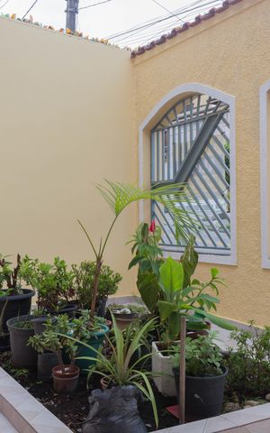 Casa para alugar com 303m², 4 quartos e 6 vagas Casa para alugar com 303m², 4 quartos e 6 vagasGaragem