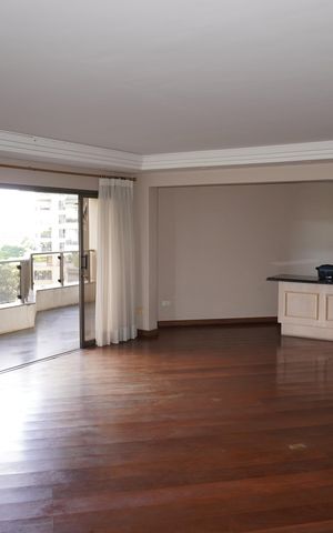 Apartamento à venda com 305m², 5 quartos e 4 vagasSala 1