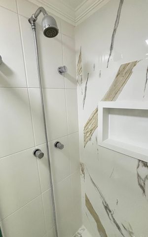 Apartamento à venda com 78m², 2 quartos e 1 vaga Apartamento à venda com 78m², 2 quartos e 1 vagaBanheiro