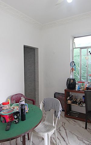 Casa à venda com 90m², 3 quartos e sem vagaSala