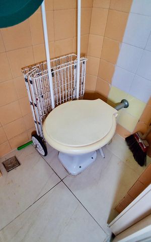 Apartamento à venda com 124m², 3 quartos e 1 vaga Apartamento à venda com 124m², 3 quartos e 1 vagaBanheiro serviço