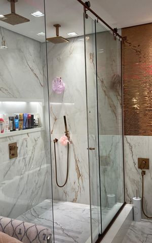 Apartamento à venda com 410m², 3 quartos e 3 vagasBanheiro 1