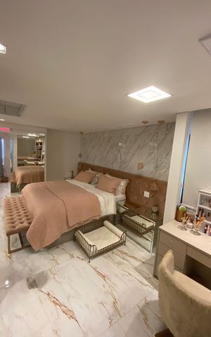 Apartamento à venda com 410m², 3 quartos e 3 vagas Apartamento à venda com 410m², 3 quartos e 3 vagasQuarto 1