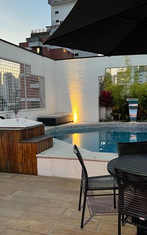 Apartamento à venda com 410m², 3 quartos e 3 vagasPiscina