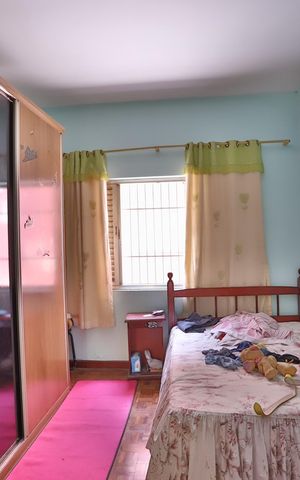 Casa à venda com 220m², 3 quartos e 9 vagas Casa à venda com 220m², 3 quartos e 9 vagasQuarto 1