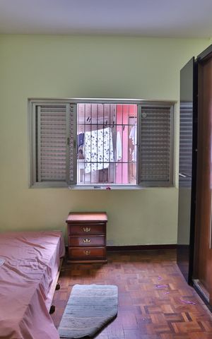 Casa à venda com 220m², 3 quartos e 9 vagas Casa à venda com 220m², 3 quartos e 9 vagasQuarto 3