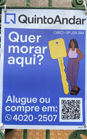 Casa à venda com 220m², 3 quartos e 9 vagas Casa à venda com 220m², 3 quartos e 9 vagasFachada plaquinha