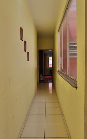 Casa à venda com 220m², 3 quartos e 9 vagas Casa à venda com 220m², 3 quartos e 9 vagasCorredor