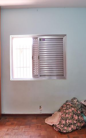 Casa à venda com 220m², 3 quartos e 9 vagas Casa à venda com 220m², 3 quartos e 9 vagasQuarto 2
