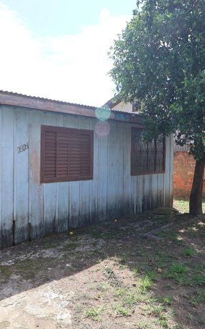 Casa à venda com 48m², 2 quartos e 2 vagasÁrea externa