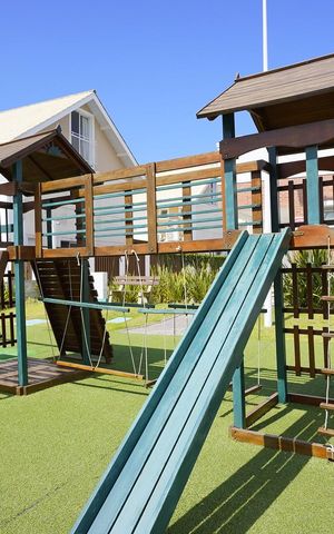 Casa de condomínio para alugar com 120m², 3 quartos e 2 vagasÁrea comum - Playground 3