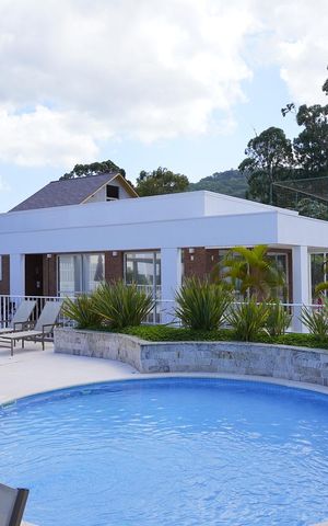 Casa de condomínio para alugar com 120m², 3 quartos e 2 vagasÁrea comum - Piscina