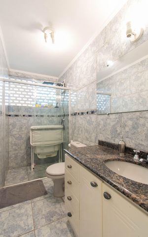 Apartamento à venda com 118m², 4 quartos e sem vaga Apartamento à venda com 118m², 4 quartos e sem vagaBanheiro