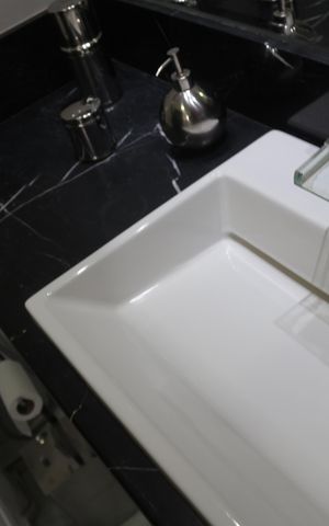 Apartamento à venda com 360m², 3 quartos e 4 vagasBanheiro da Suíte 2