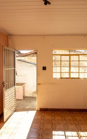 Casa para alugar com 40m², 1 quarto e sem vaga Casa para alugar com 40m², 1 quarto e sem vagaSala