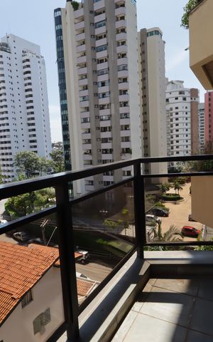 Apartamento à venda com 251m², 3 quartos e 3 vagasVaranda da Sala de TV