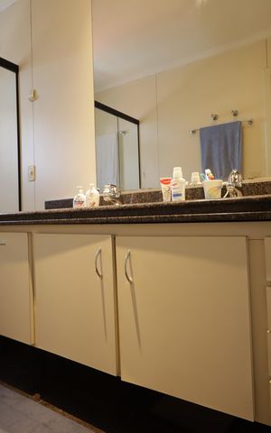 Apartamento à venda com 251m², 3 quartos e 3 vagasBanheiro da Suíte