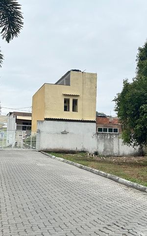 Casa de condomínio à venda com 120m², 2 quartos e 2 vagas Casa de condomínio à venda com 120m², 2 quartos e 2 vagasFachada