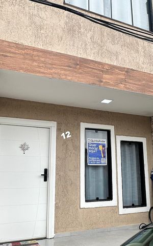 Casa de condomínio à venda com 120m², 2 quartos e 2 vagas Casa de condomínio à venda com 120m², 2 quartos e 2 vagasFachada