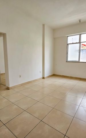 Apartamento à venda com 73m², 3 quartos e sem vaga Apartamento à venda com 73m², 3 quartos e sem vagaSala