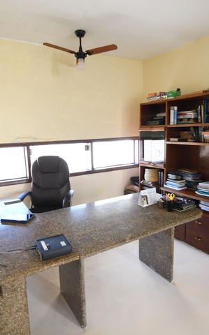 Casa à venda com 258m², 4 quartos e 2 vagasSala 3 / Escritório