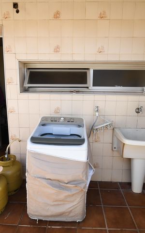 Casa à venda com 258m², 4 quartos e 2 vagasÁrea de Serviço