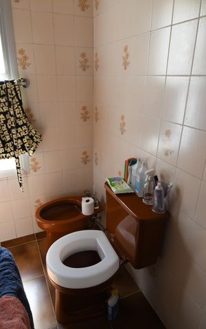 Casa à venda com 258m², 4 quartos e 2 vagasBanheiro 1